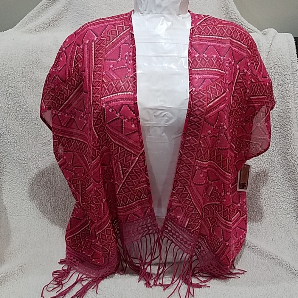 Bit & Bridle Sheer Ruana w Fringe Plus OS Misses